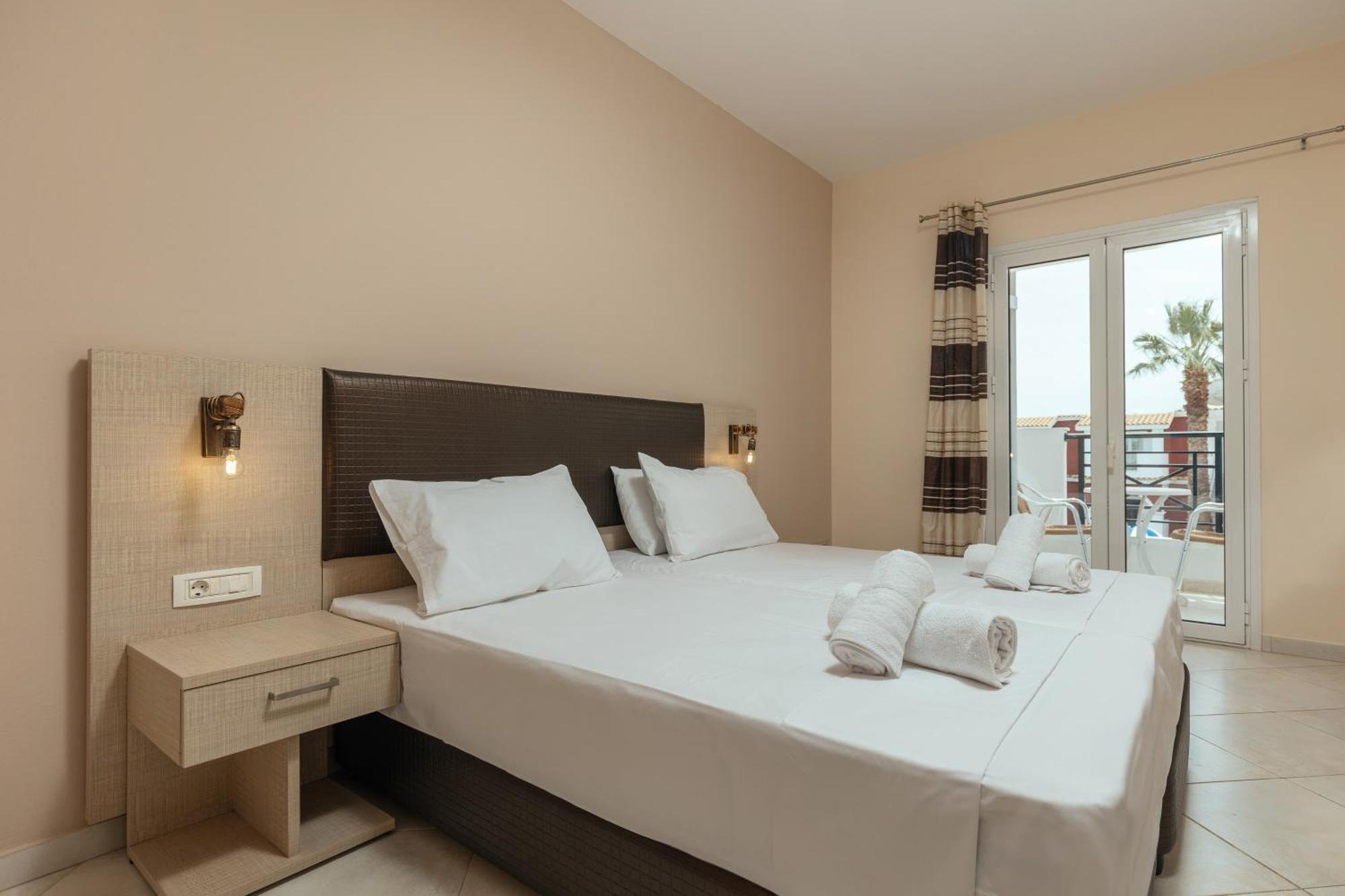 Yakinthos Hotel Laganas Zewnętrze zdjęcie
